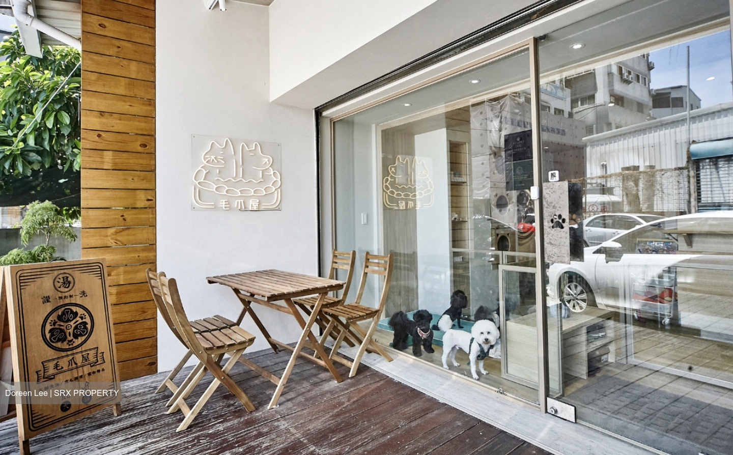 Yio Chu Kang Road (D19), Retail #636166721
